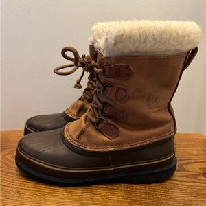 Women’s Sorel Alpine boot. Size 10